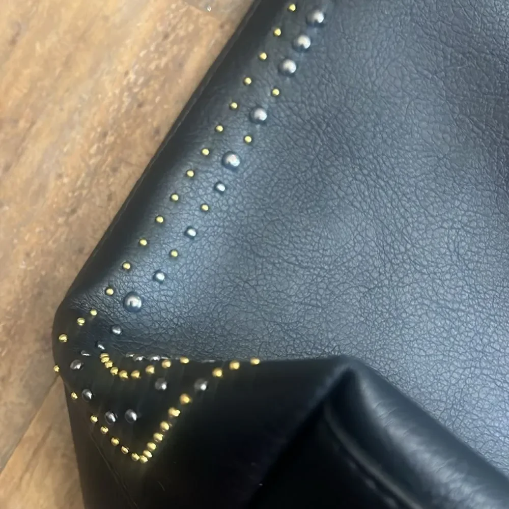 American Eagle Outfitters Tote Purse in black